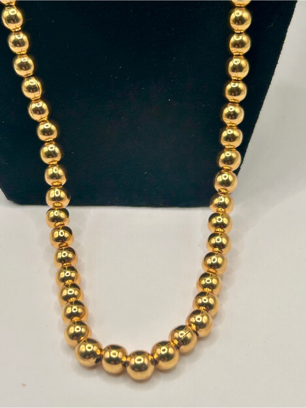 Vintage Monet Gold Beaded Necklace - Timeless Women’s Jewelry - Picture 3 of 9